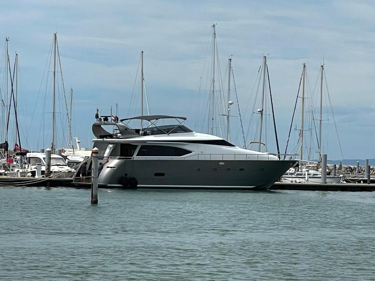 Motoryacht 21 Avec Equipage Hotel Barcelona Luaran gambar