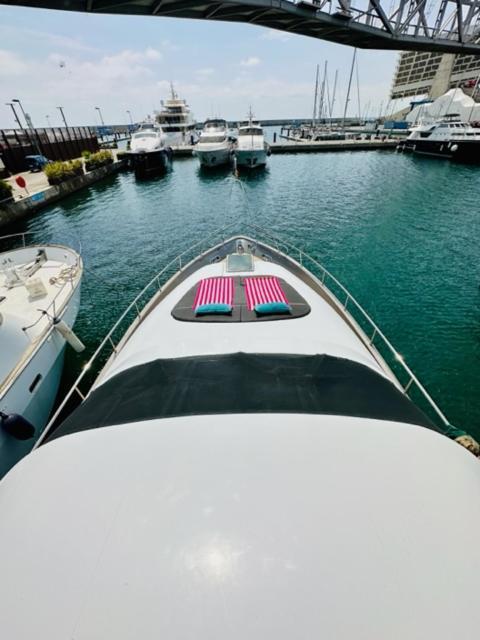 Motoryacht 21 Avec Equipage Hotel Barcelona Luaran gambar